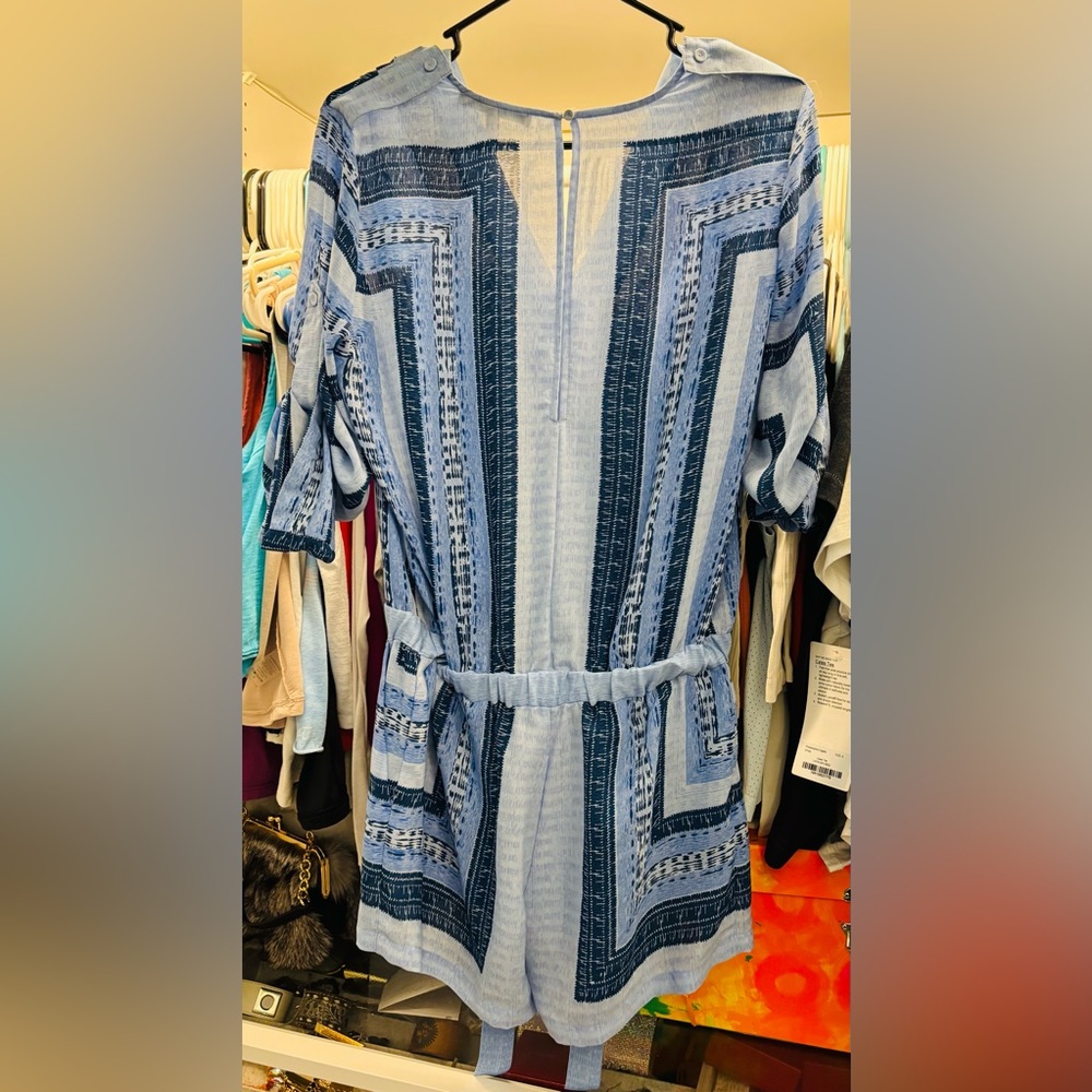 BCBGMaxAzria Soren Printed Long Sleeve Romper - Picture 5 of 7